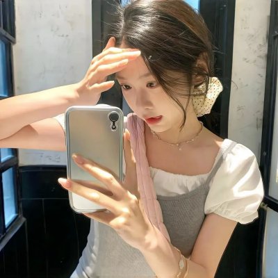 为黛茜小姐开车